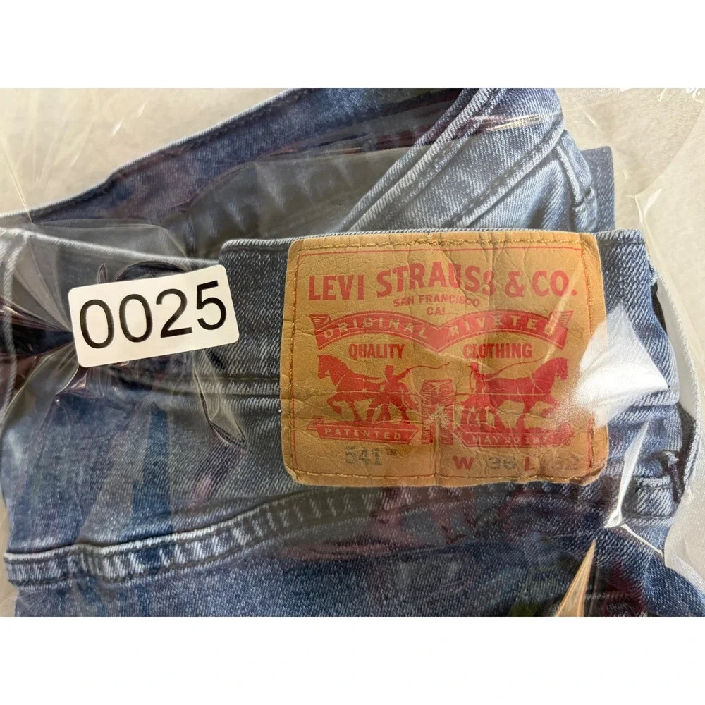 Levis 541 Athletic Taper‎ Mens Jeans 36x32 Blue Denim Medium Wash 541-0025